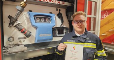 TLF-Maschinistenlehrgang erfolgreich absolviert TLF-Maschinistenlehrgang erfolgreich absolviert